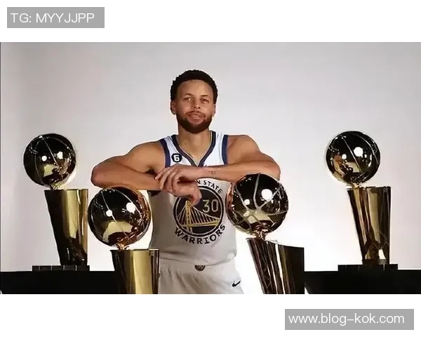 库里状态回暖对决尼克斯连续10场得分24贡献27分7助攻表现出色