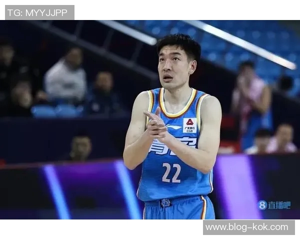 南斯表现起伏10投仅中2罚球稳健贡献11分并抢下5个前板与3次抢断